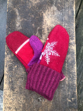 Load image into Gallery viewer, Recycled Wool Mittens